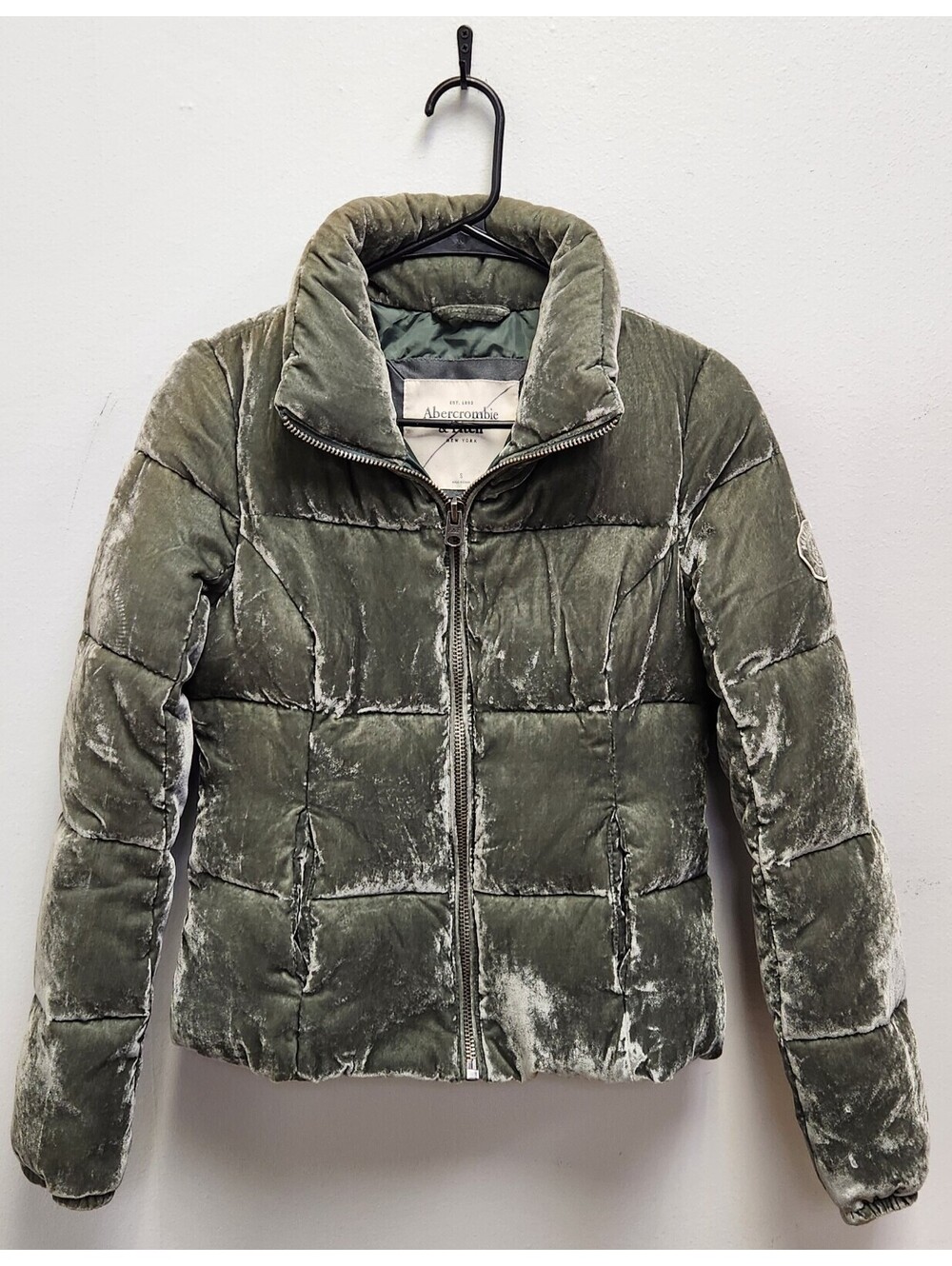 Abercrombie & Fitch Velvet Puffer Jacket Women S Sage Green Quilted Velvet Puffy
